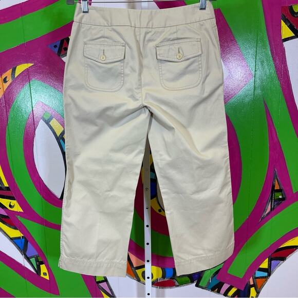 Eddie Bauer, Vashon Fit Khaki Capris. Size 6. In excellent condition! - Picture 3 of 6